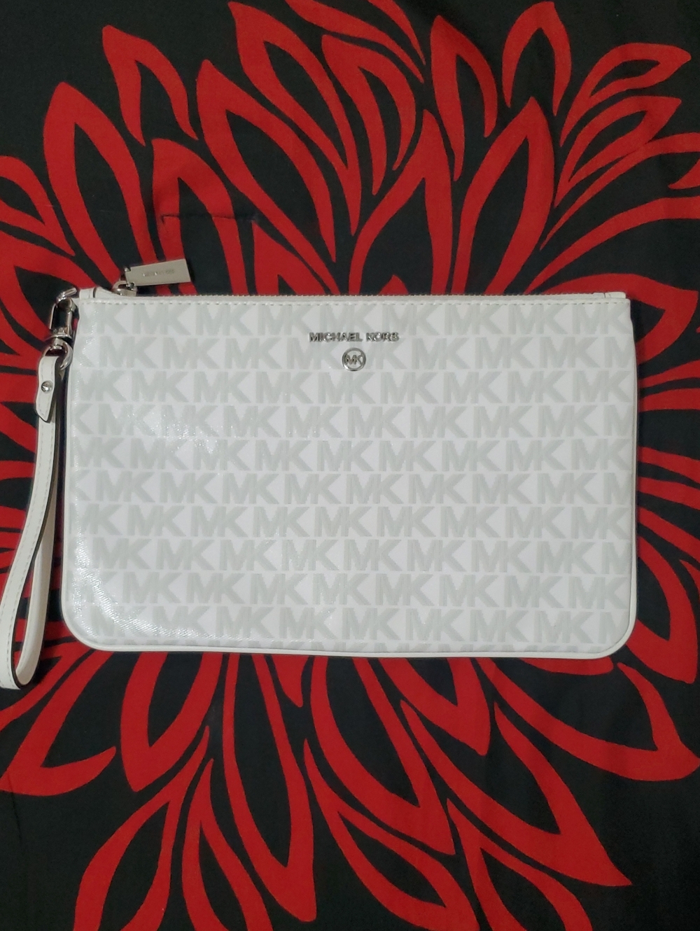 Michael Kors White MK Signature Clutch Wristlet